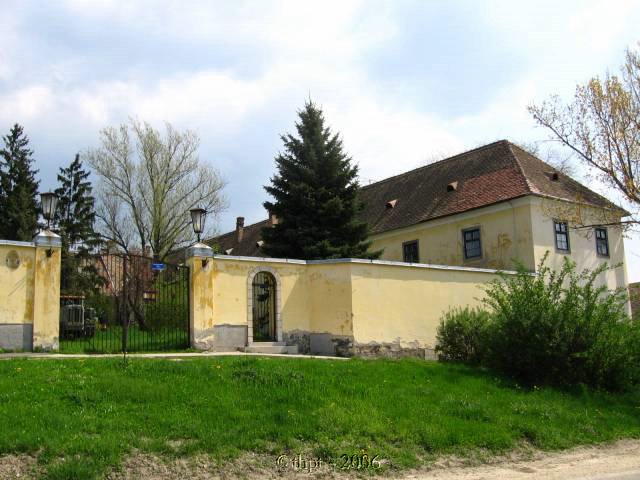 et0404.jpg