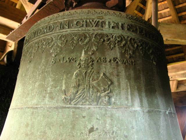 et12133.jpg