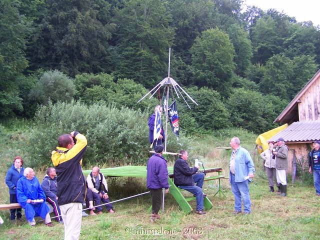 egt06008sz.jpg