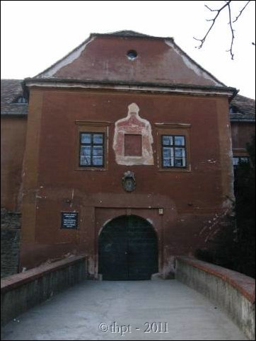 egt0103.jpg